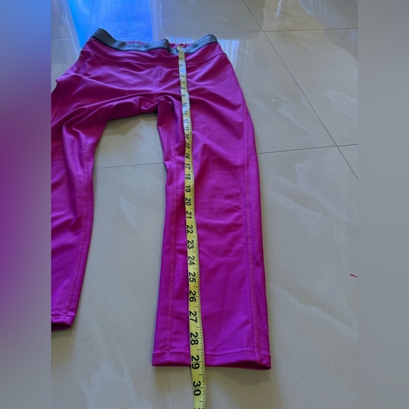 Athleta Womens Dobby Be Free Knicker Capri Leggings 54023 hot Pink Stretch M - Picture 8 of 16